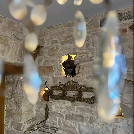 Spectacular View Of The Colloseum 풀라