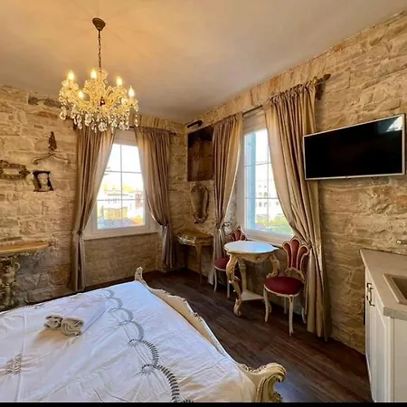 아파트 Spectacular View Of The Colloseum 풀라