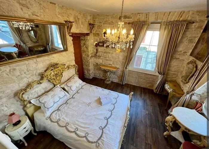 Spectacular View Of The Colloseum Pula